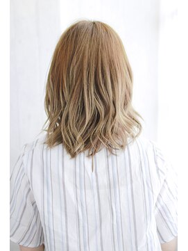 シュシュット(chouchoute) メルティカラー髪質改善ウェーブミディアム似合わせカット/151