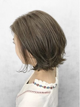 リープス(LEAPS) センターパートナチュラルボブ×くびれセミディーベージュカラー