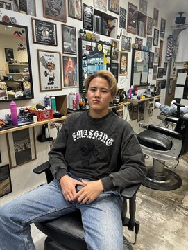 ナチュラルピー バーバー デルタ(Natural.P berbar DELTA) バレイヤージュ