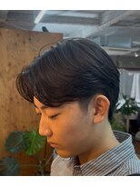 イシ(isi)&nbsp;曲がる縮毛矯正／メンズ縮毛矯正／センターパート／門真