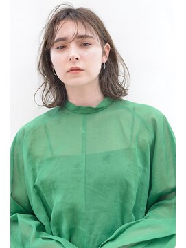 ロイジー(roijir) roijirイルミナインナーカラーxスパイラルxセンシュアルショート