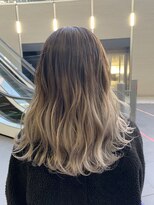 イワイナゴヤ(i i -IWAI NAGOYA-)&nbsp;バレイヤージュ