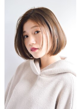 エールバイボヌール(Ere by Bonheur) ツヤ髪ストレートの小顔ボブ
