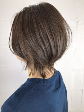 ラックスビー オオサカ 梅田茶屋町店(LUXBE OSAKA) ウルフレイヤーカットインナーカラーダブルカラー