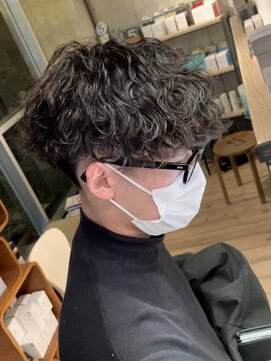 ラヴィズムバイフィフス(LUVISM by fifth) 波巻きパーマ波巻きスパイラルパーマツイストスパイラルパーマ