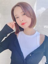 オーロ(ORO)&nbsp;暗めカラー大人女子に人気のワンレンストレート