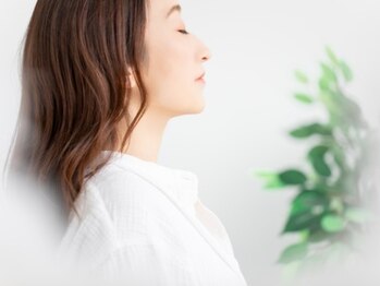 シュエット(chouette)の写真/いつまでもキレイでいたい大人女性にオススメ！一人ひとりの髪の悩みに寄り添った施術で理想のスタイルへ♪