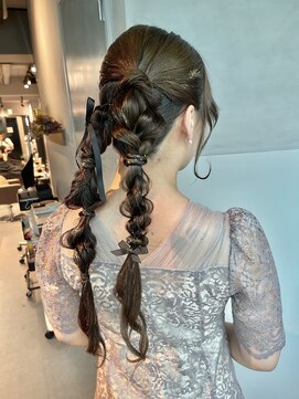 シャルムバイケンジ(Charm.by KENJE) 【ダブルポニーテール】編みおろし/結婚式/二次会/同窓会/銀座
