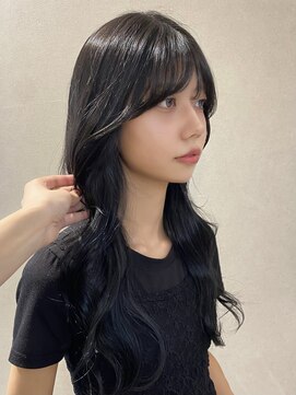 ローレン(Lolen.) 【ネビージュ×レイヤーカット】sayuri