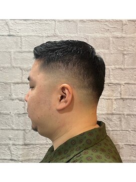 グレイスフル バーバープラチナム 六本木店(Graceful Barber platinum) 男らしさのある刈り上げ/フェード