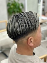 レヴィア(REVIA)&nbsp;メンズフェードスタイル短髪刈り上げベリーショート