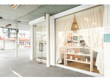 アオノハの雰囲気（大好きなニコニコ通り、アウガ裏手の角に、アオノハはあります。）