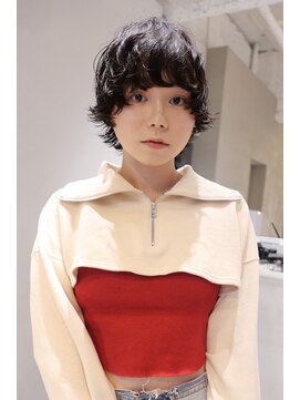 トゥナ(Tuna) 無造作ショートパーマ