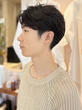 ビュートリアム 福岡(BEAUTRIUM) ナチュラルな雰囲気の、大人のセンターパート