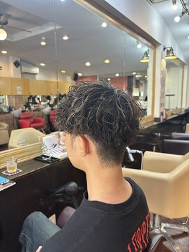 シャンプーボーイアネックス(SHAMPOO BOY Annex) メンズマッシュ　ハイライト　佐世保