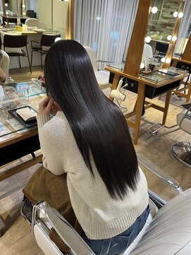 ネオリーブ チロル 横浜西口店(Neolive CiroL.) 髪質改善トリートメント レイヤーカット