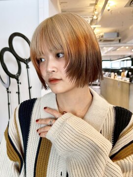 アルバム 渋谷パルコ(ALBUM) 顔周りレイヤー小顔ミディアム前髪カット_F21164