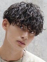 フィフス 天神大名(fifth)&nbsp;天神大名メンズパーマツイストスパイラルパーマ波巻きパーマ強め