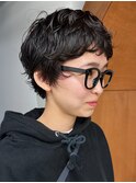 黒髪ベリーショートパーマ