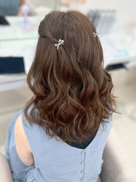 エレラビューティー(ELERA beauty) ヘアセット/推し活/ヘアクリップ/ハーフアップ