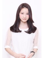 大人女子のすっぴん髪うるツヤストレート