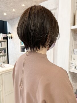 キャアリー(Caary) 福山市美容室Caary人気 丸みショートボブ透明感秋カラー