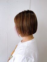 リッチアンドアンジー(RICCI&ANGIE)&nbsp;切りっぱなしボブ　ハイライト　ショート　20代　30代　40代