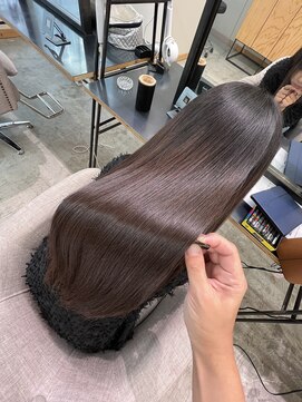 ラヴィエ(RAVIE) 【半田・髪質改善】縮毛矯正/トリートメント/マンツーマン