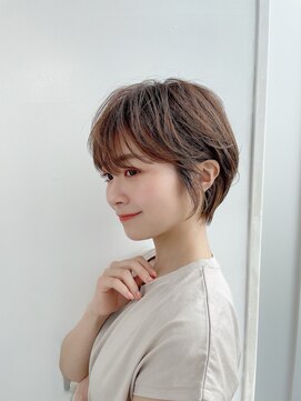 リブランド 銀座(REBRAND) 耳掛け小顔ショートふんわりレイヤー前髪あり