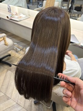 トレ(tre) 髪質改善カラートリートメント