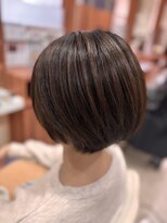 デフィ アオヤマ(defi AOYAMA) 大人の立体感ショートボブ