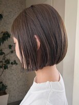 トップヘアー スパアンドリラクゼーション 安城(spa&relaxation)&nbsp;安城大人可愛ショート艶感切りっぱなし前髪ありミニボブ面長卵型