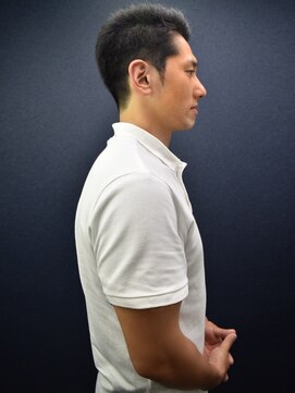 ヘアスタジオヘーフリヒ(HAIR STUDIO HoFLICH) 【超体育会系】