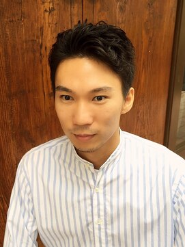 ウィ ラグゼ 北千住店(Oui luxe) 【 綺麗目アップバングショート 】