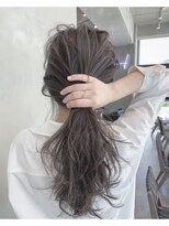 ケアリー 武蔵小杉(Carelly)&nbsp;無造作カール×イルミナカラーハイライトロング