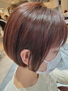 フェイバリット ビューティ ヨシミ(Favorite Beauty YOSHIMI) きれいめショートボブスタイル