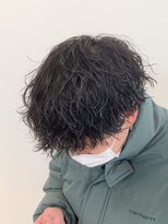 ウェイビーエフティフィフス 横浜西口(WAVEY ft.fifth)&nbsp;波巻きスパイラルツイストスパイラルパーマ刈り上げマッシュ