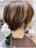 ショートボブ