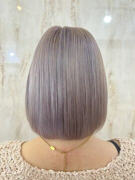 ラビス(Lovis) ミディアム/暗めカラー/デザインカラー/フェイスフレーミング