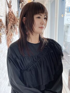 キュー(CUE) エッジーロング、髪質改善、ヘッドスパ