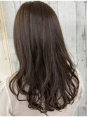 ゆるウェーブ×艶モカブラウンの愛されロング