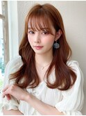 後れ毛が可愛い顔周りレイヤーハイレイヤーロング