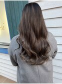 流行りのコテ巻き風パーマ