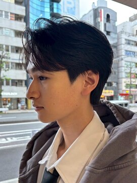 カルム(kalm) 毛流れセンターパートニュアンスパーマカルマヘアメンズパーマ