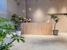 辻堂駅徒歩1分*大人女性の髪悩みを解決!髪質改善とトリートメントのプロが導く、ツヤ髪と癒しのひととき。