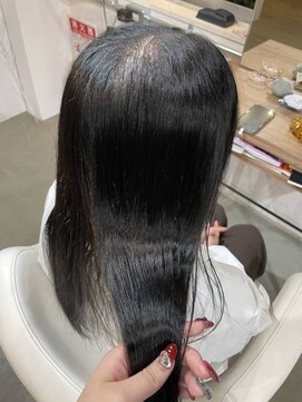 毛先まで艶やかな美ストレート縮毛矯正◎