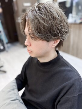 リモア(L I M O A) センターパートかきあげスタイル