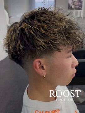 ルースト 八王子店(ROOST) スペインカール/ハイライト/フェード/八王子/八王子ヘアサロン