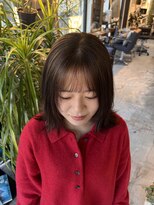 ヴェスパー(Vesper)&nbsp;透明感たっぷりなニュアンスオリーブブラウン