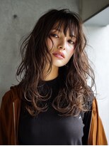 ワット 新宿店 ウェット質感×フェミニンレイヤー